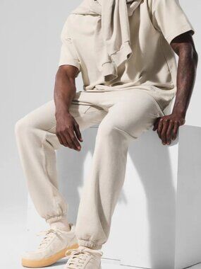Alo Men’s Bone Chill Drawstring Sweatpants (NWT)